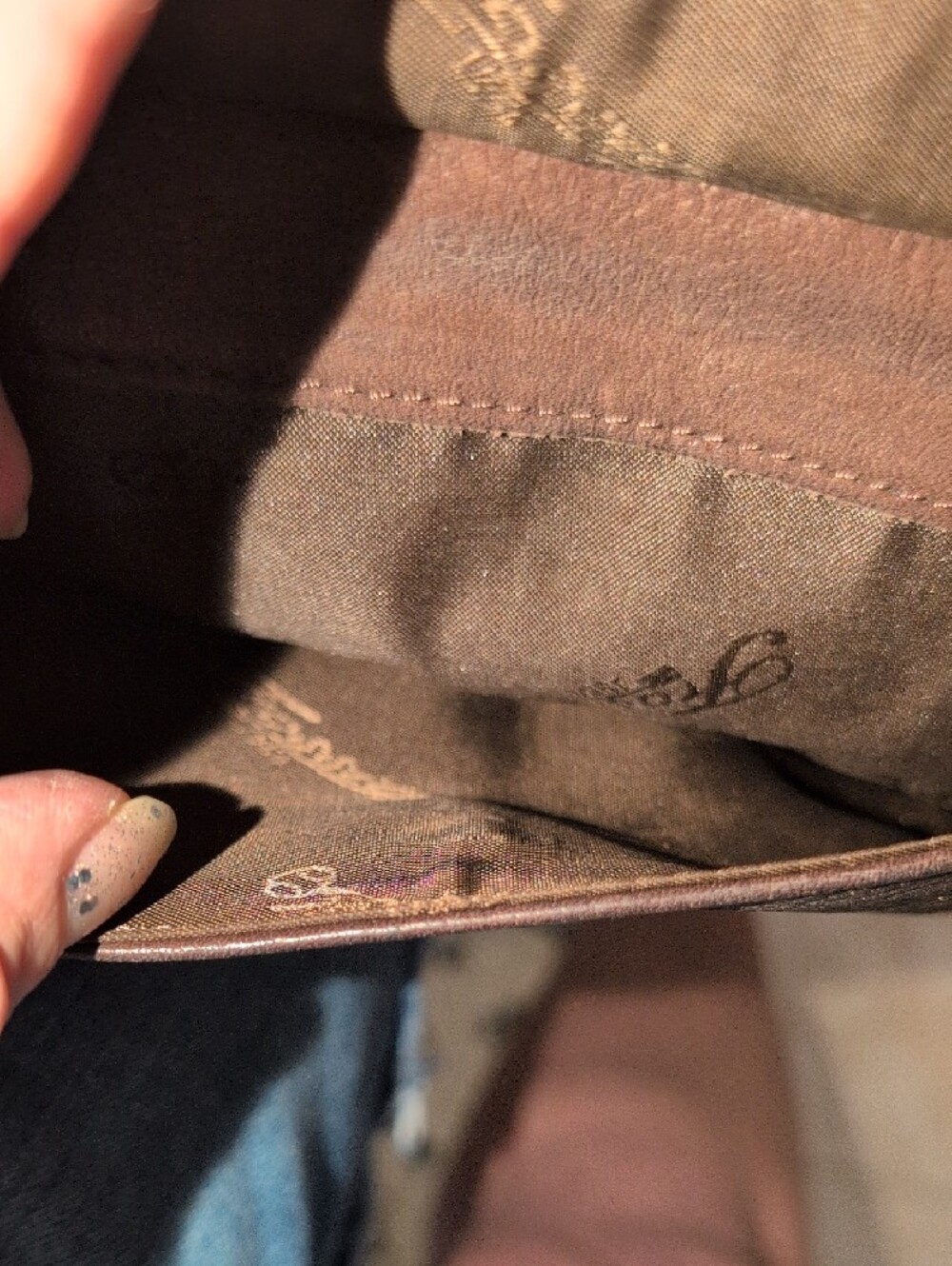 Vintage 1945 Fossil Brown Pebbled Leather Crossbody With A 1945 Brass Key - Picture 12 of 13